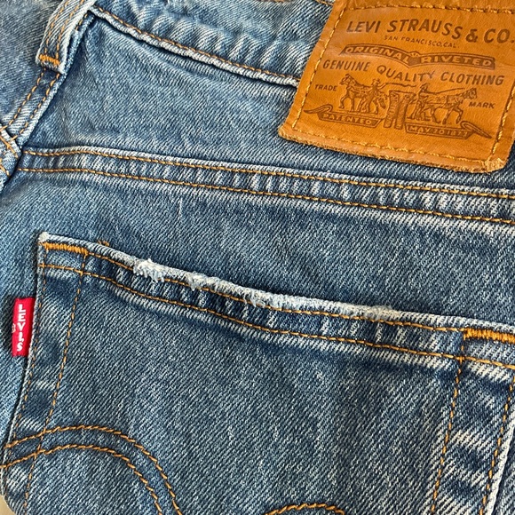 Levi’s Wedgie Jeans - Picture 5 of 13